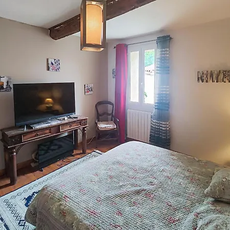 Gorgeous In Cessenon-sur-orb With Wifi شقة Murviel